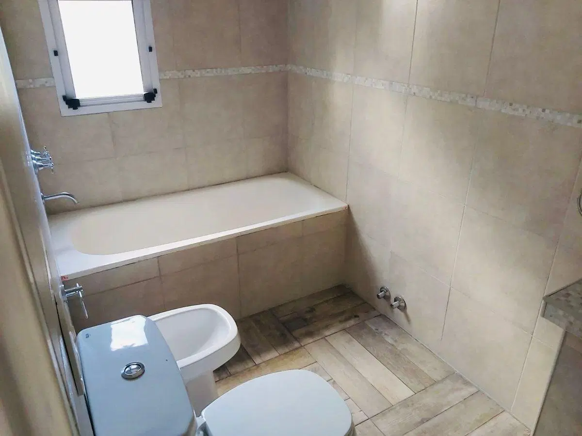 VENTA CASA 5 AMB DOBLE COCHERA PILAR DEL ESTE 8
