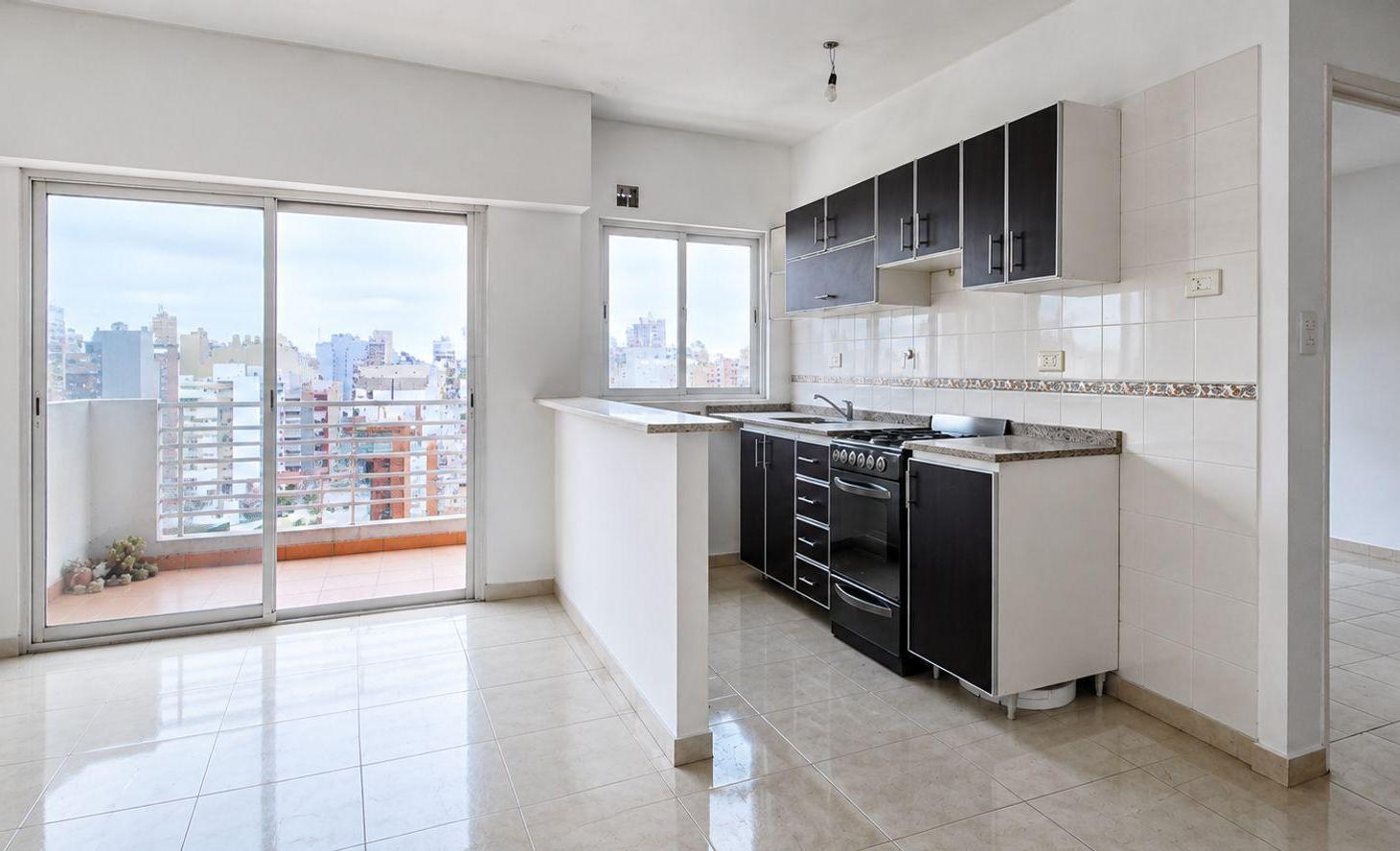 Foto de VENTA DEPTO 2 AMB DE 60 M2 CON BALCÓN CORRIDO, imagen 1