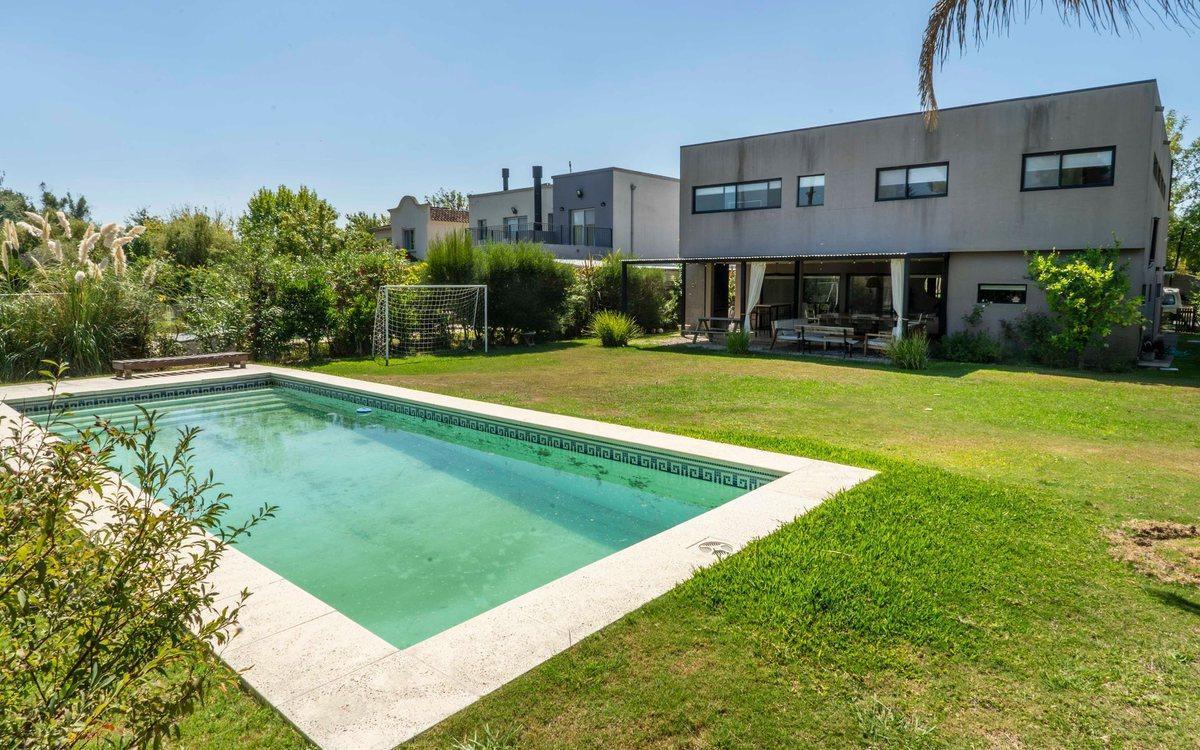 Foto de VENTA CASA 5amb B. SAN ISIDRO LABRADOR,DIQUE LUJAN, imagen 4