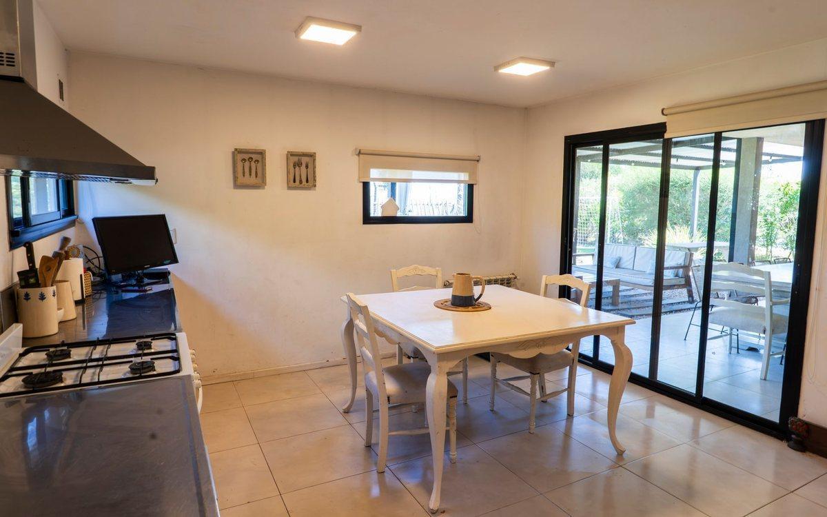 Foto de VENTA CASA 5amb B. SAN ISIDRO LABRADOR,DIQUE LUJAN, imagen 5