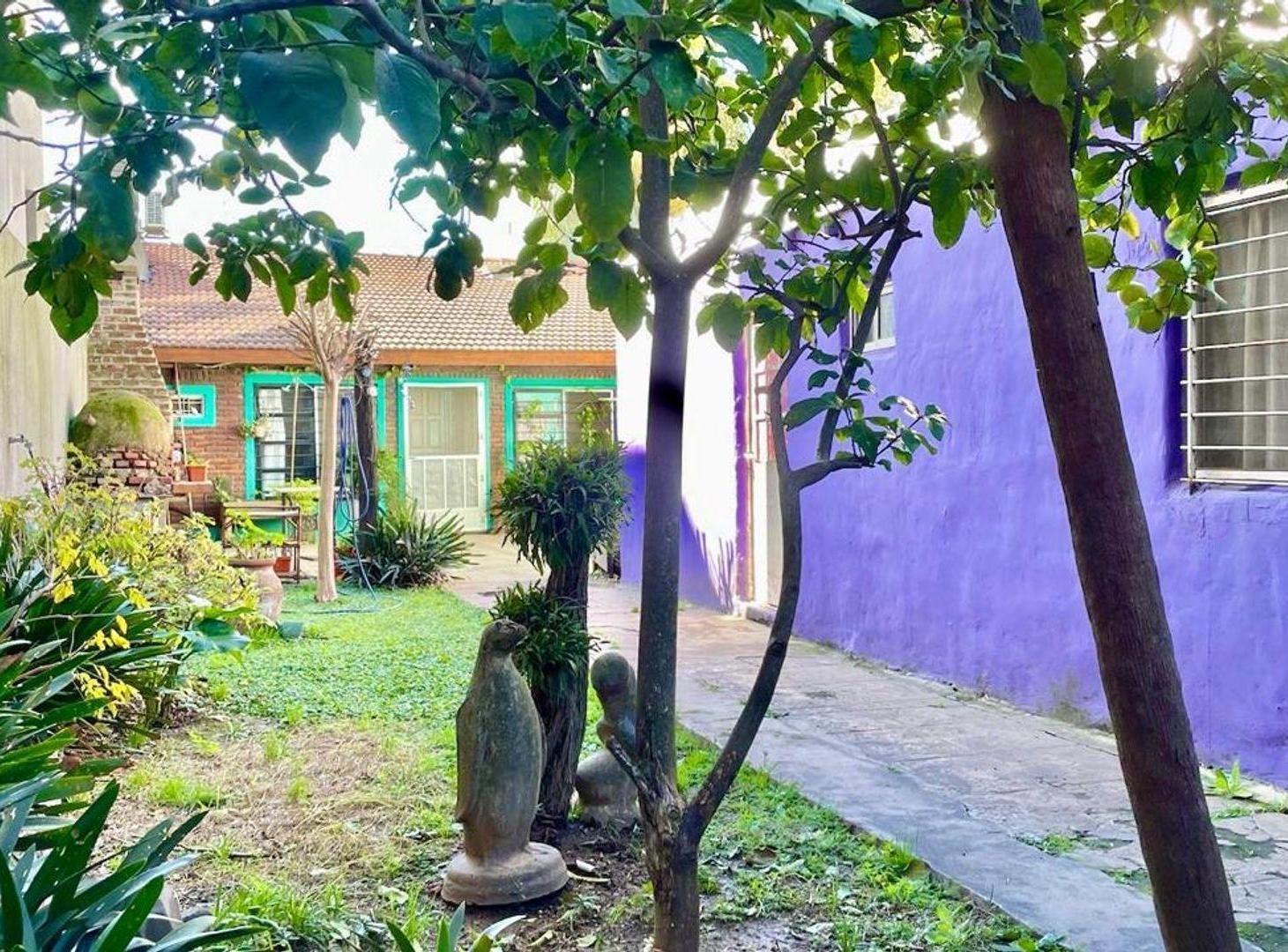 Foto de VENTA / PERMUTA CASA - 3 viviendas y 1 local, imagen 1