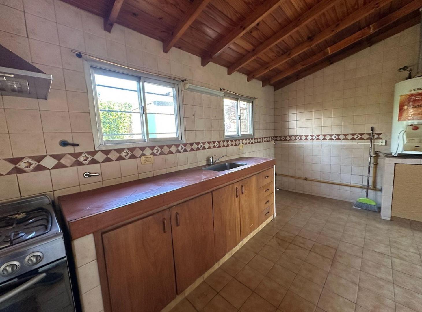 Foto de ALQUILER CASA 2 DORM COCHERA JARDIN ALTOS PACHECO, imagen 4