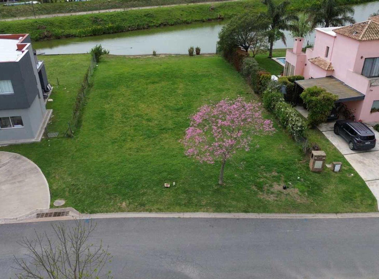 Foto de Lote Canton Golf, orientacion norte, costa lago, imagen 5