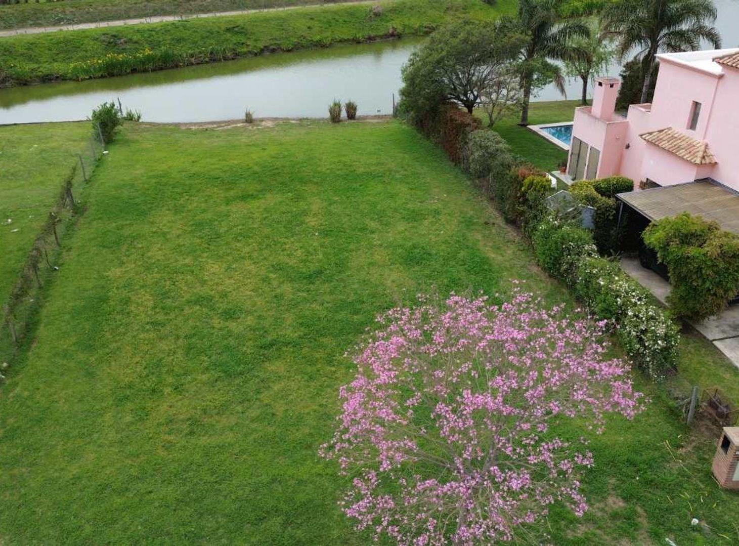 Foto de Lote Canton Golf, orientacion norte, costa lago, imagen 4