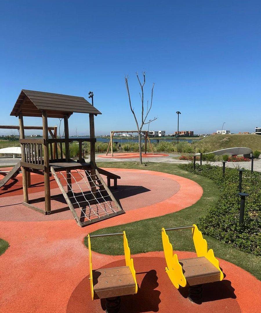 Foto de LOTE VENTA BARRIO AMARRAS PUERTOS AL LAGO CENTRAL, imagen 4