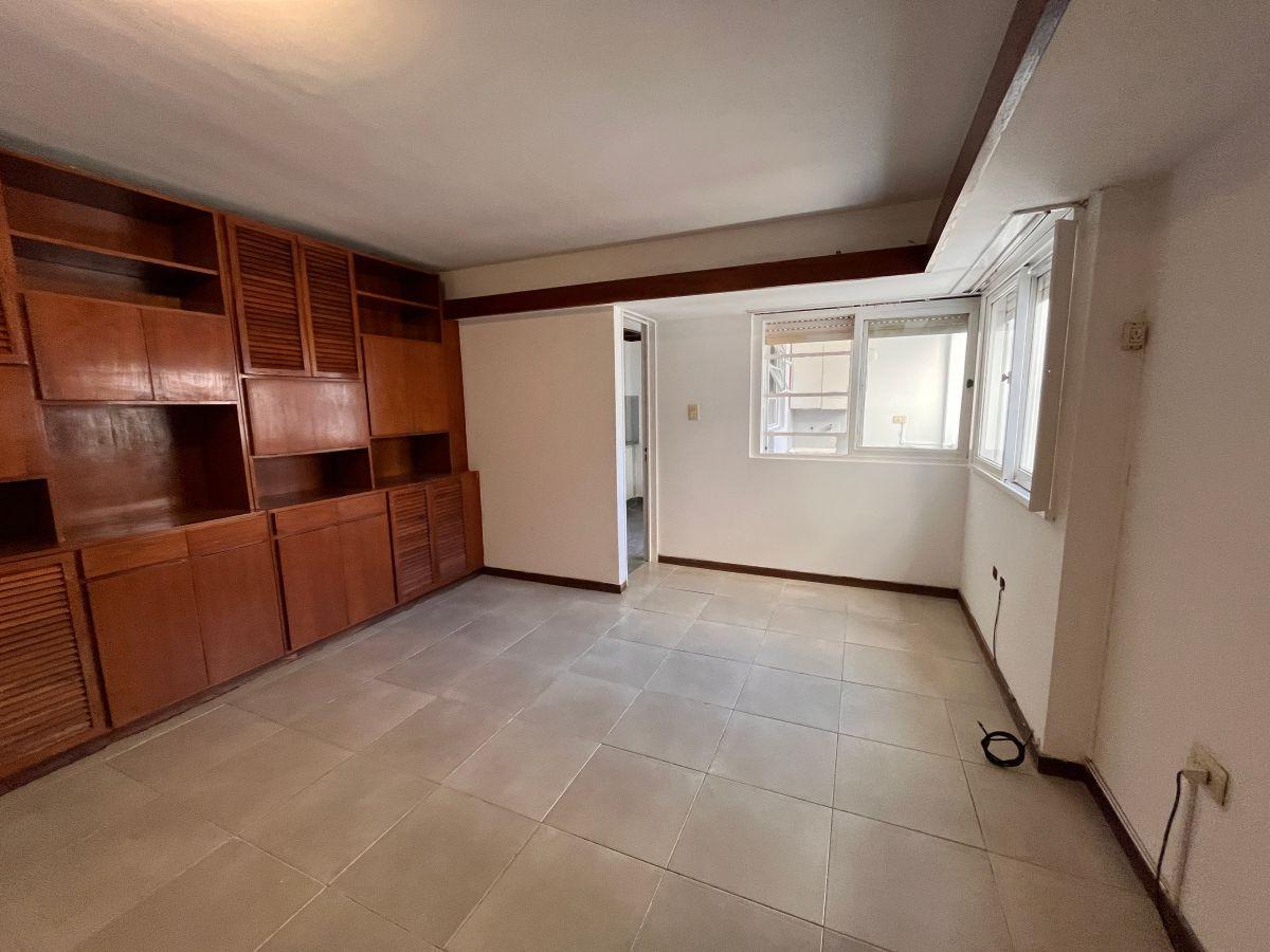 Foto de Departamento de 74 m² con 2 dormitorios en venta en La Plata, imagen 2