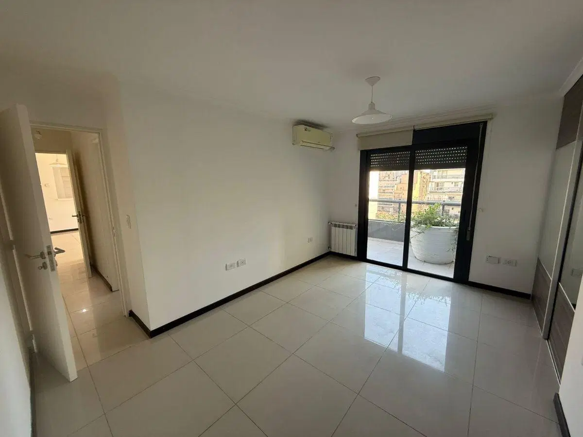 DEPTO EN VENTA- DOS DORMITORIOS - NAZARENO X - CON COCHERA - ITUZAINGO 1054 4