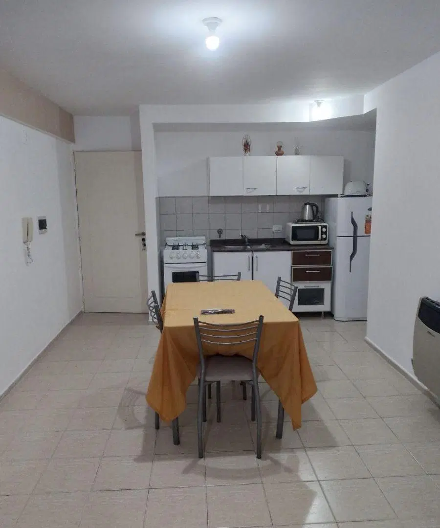 ALQUILO NUEVA CORDOBA CON BALCON- Bv illia 536 2