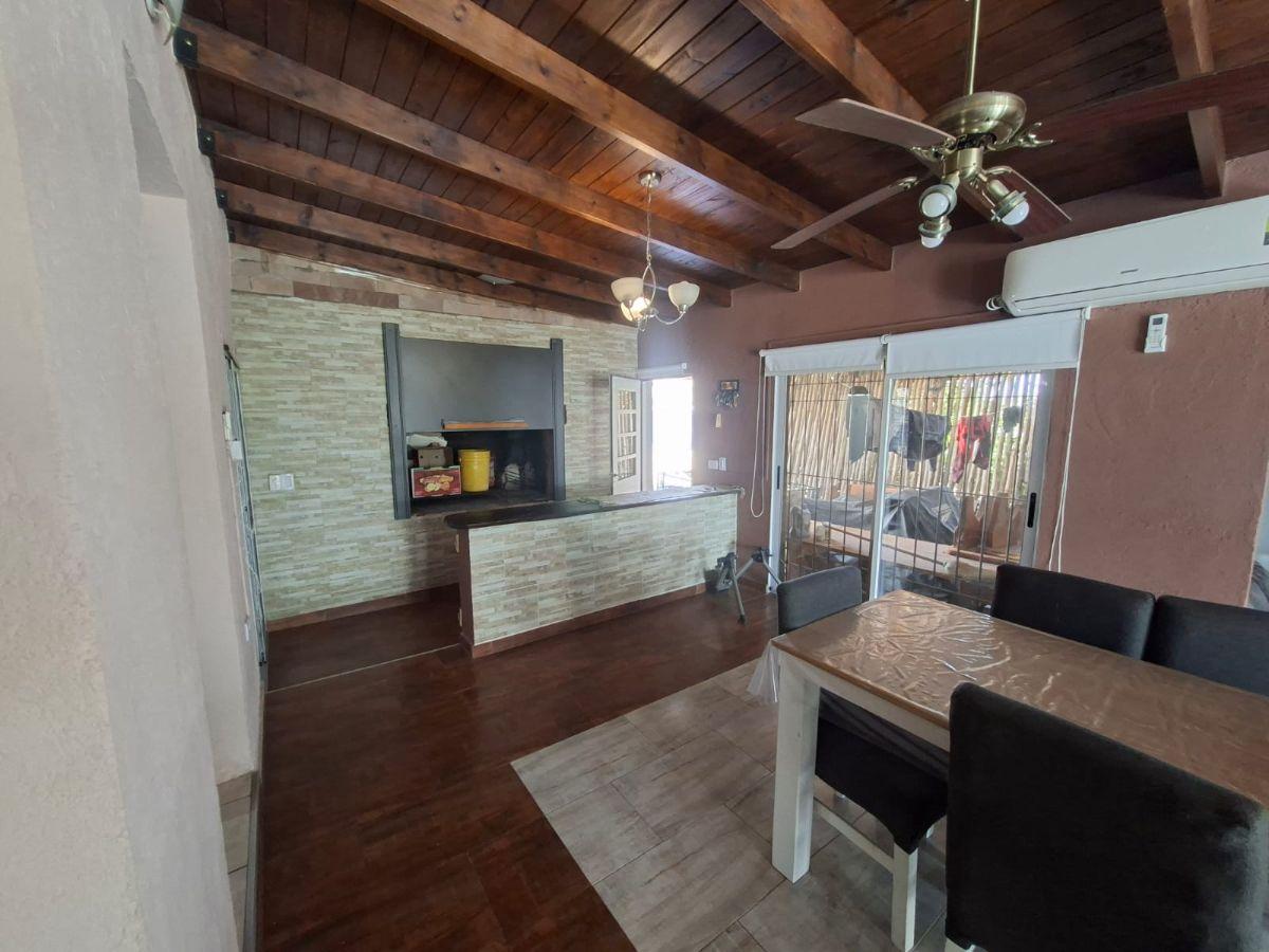Foto de VENDO ESPECTACULAR CASA EN VILLA GIARDINO- POSIBILIDAD PERMUTA, imagen 2