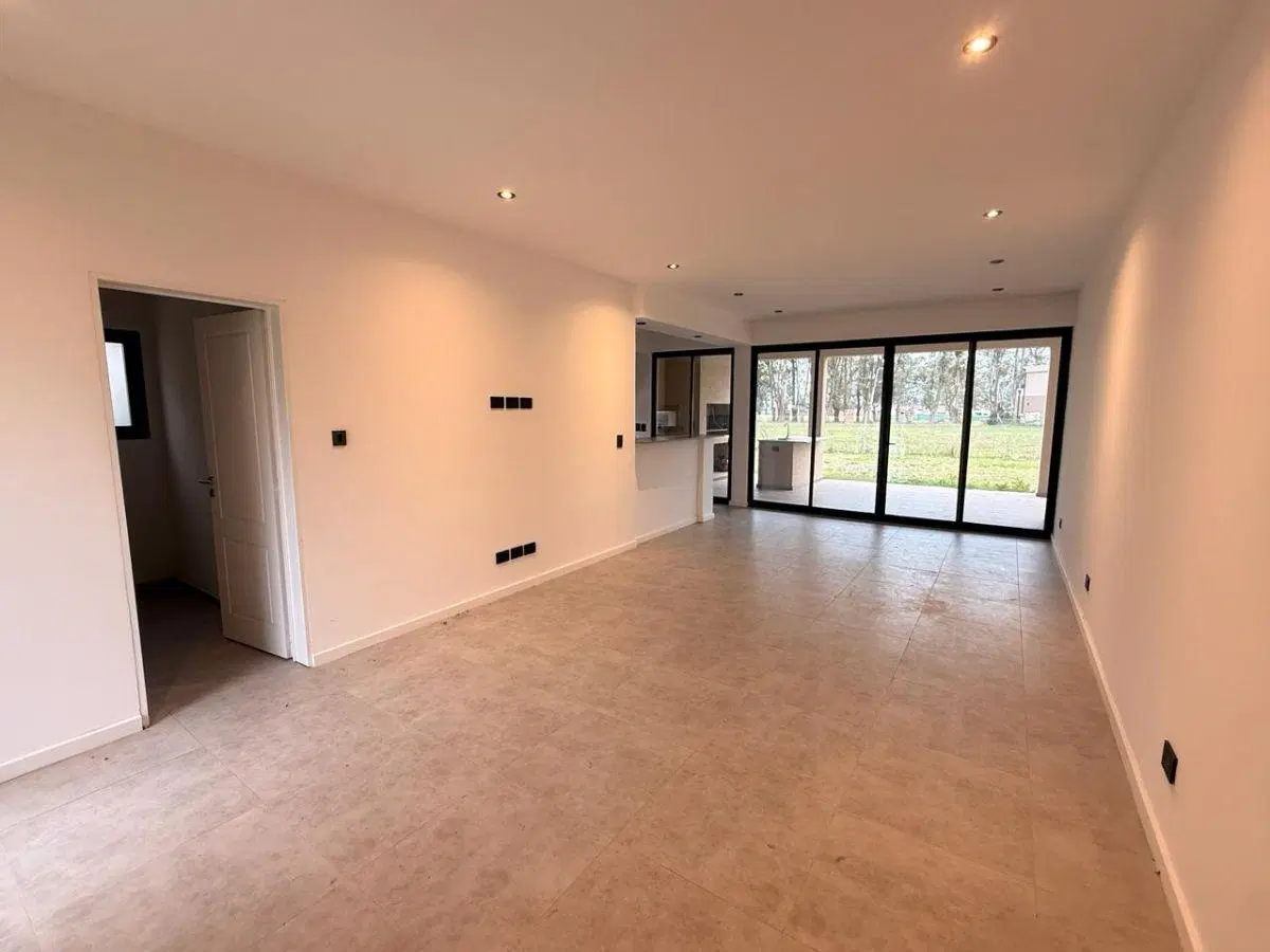 Casa en Venta en Pilar del Este 3
