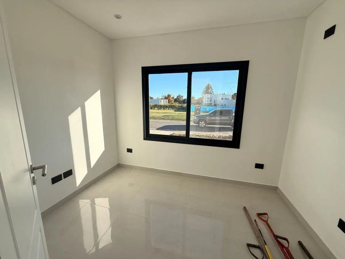 Casa en Venta en Pilar del Este 4