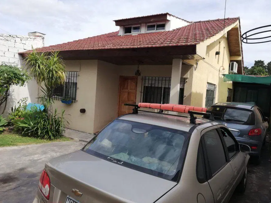 Casa 3 ambientes con pileta 2