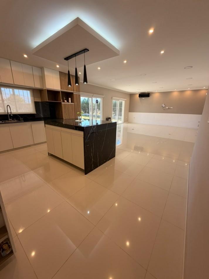 Foto de CASA- B° MIRAFLORES I, CERRILLOS, imagen 4