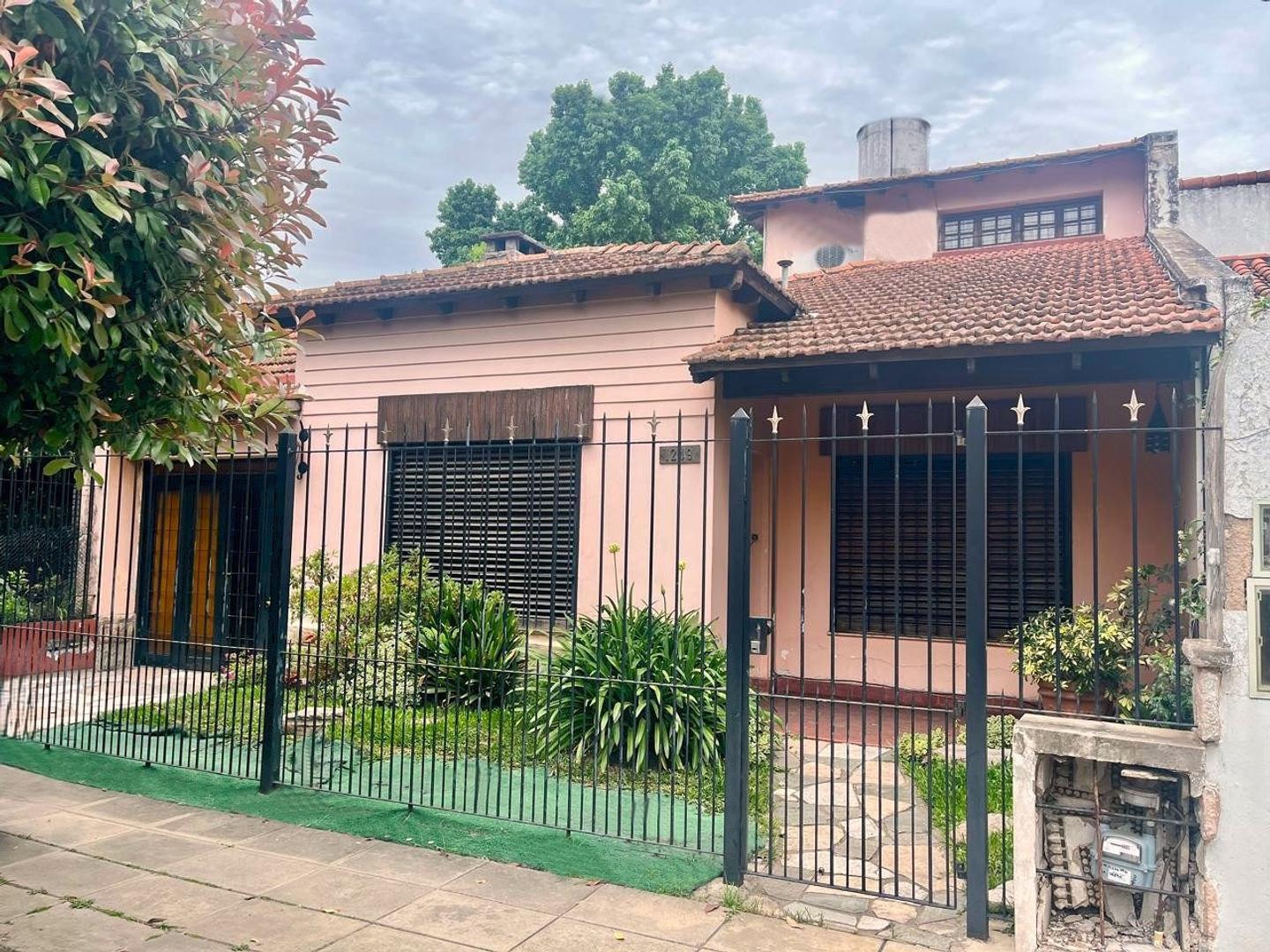 Foto de Castelar, Parque Ayerza, Chalet con tres dormitorios, imagen 1