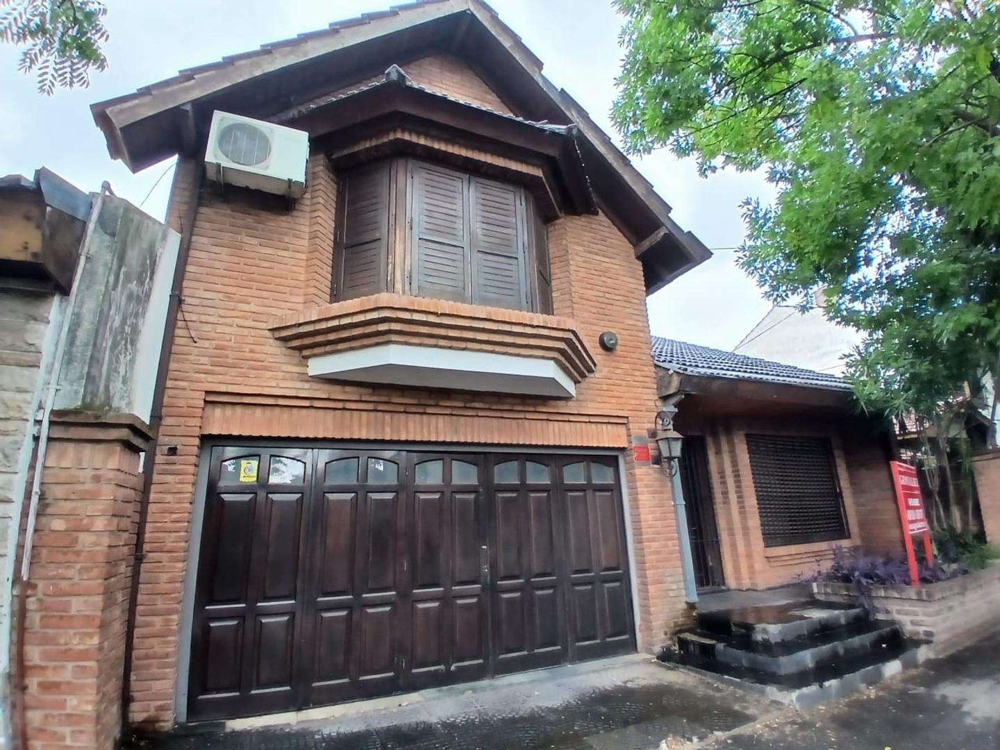 Foto de Chalet Tradicional en Castelar Norte, imagen 2