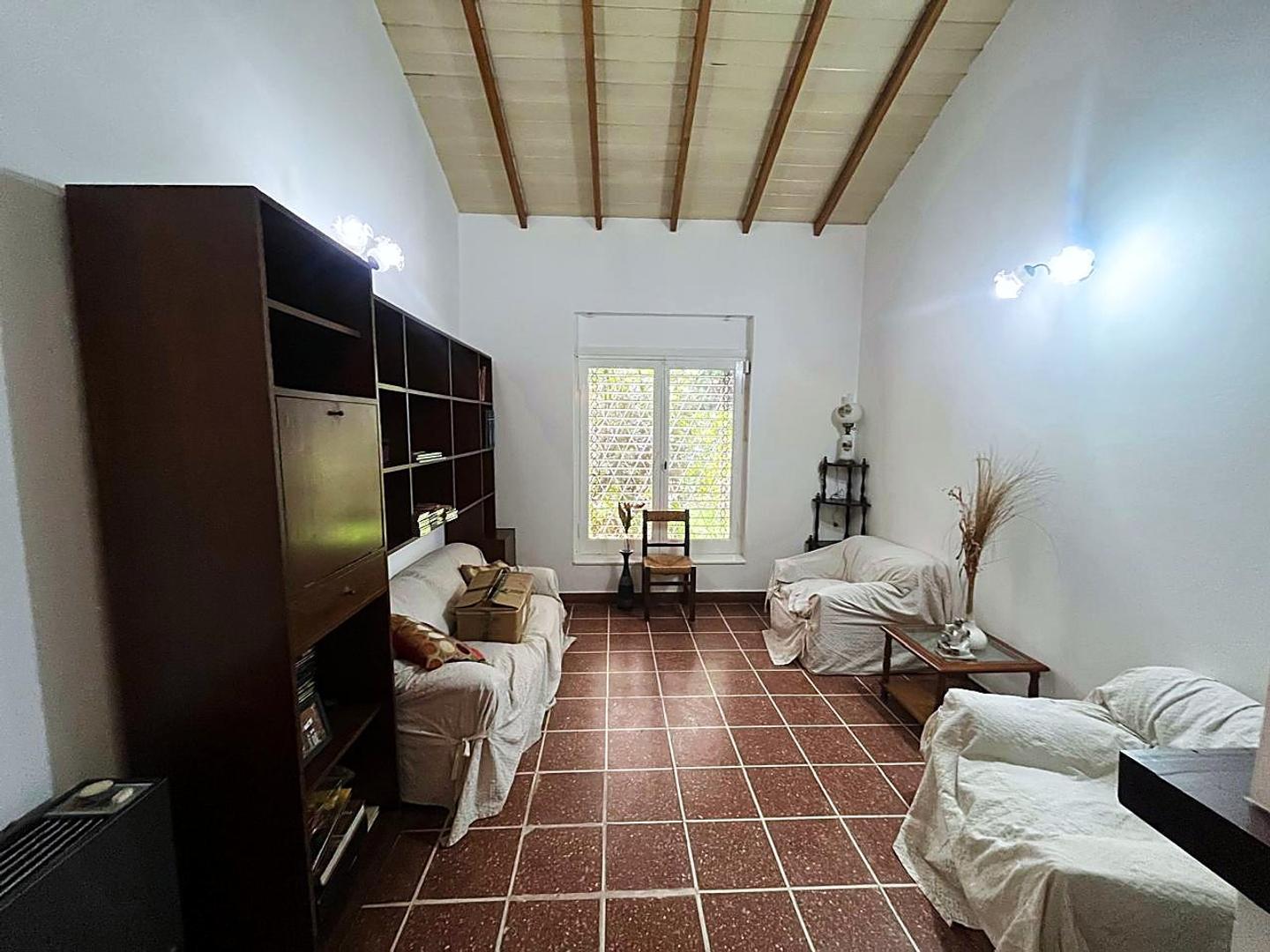 Foto de Chalet en alquiler dos dormitorios en Ituzaingo, imagen 3