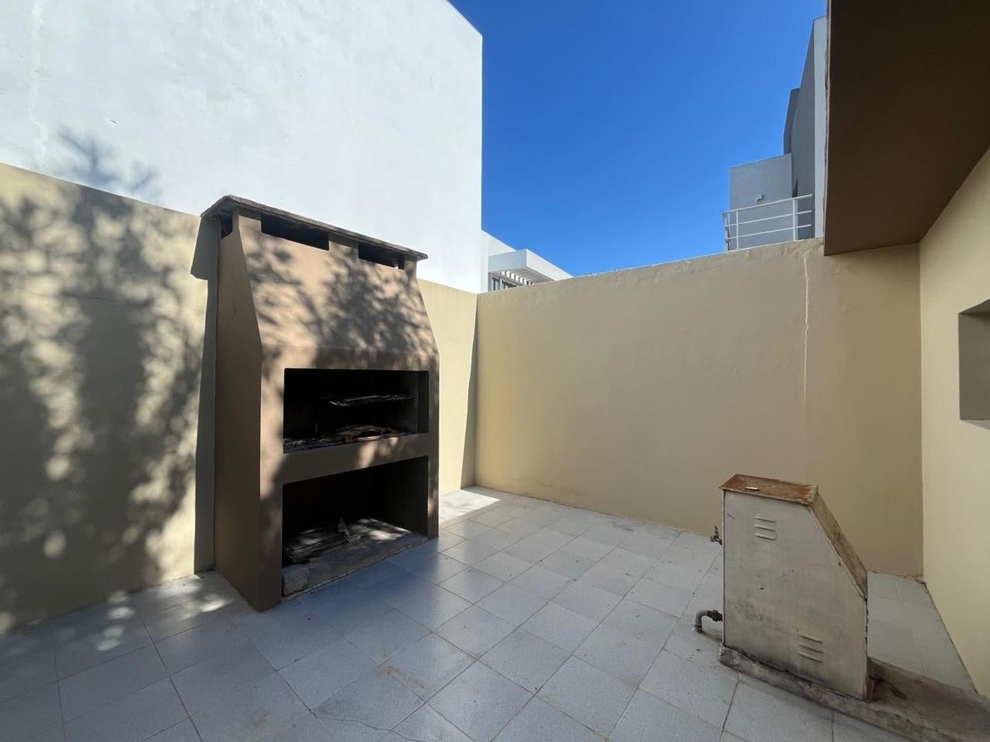 Foto de PH, en planta baja, 3 ambientes, patio y garage., imagen 5