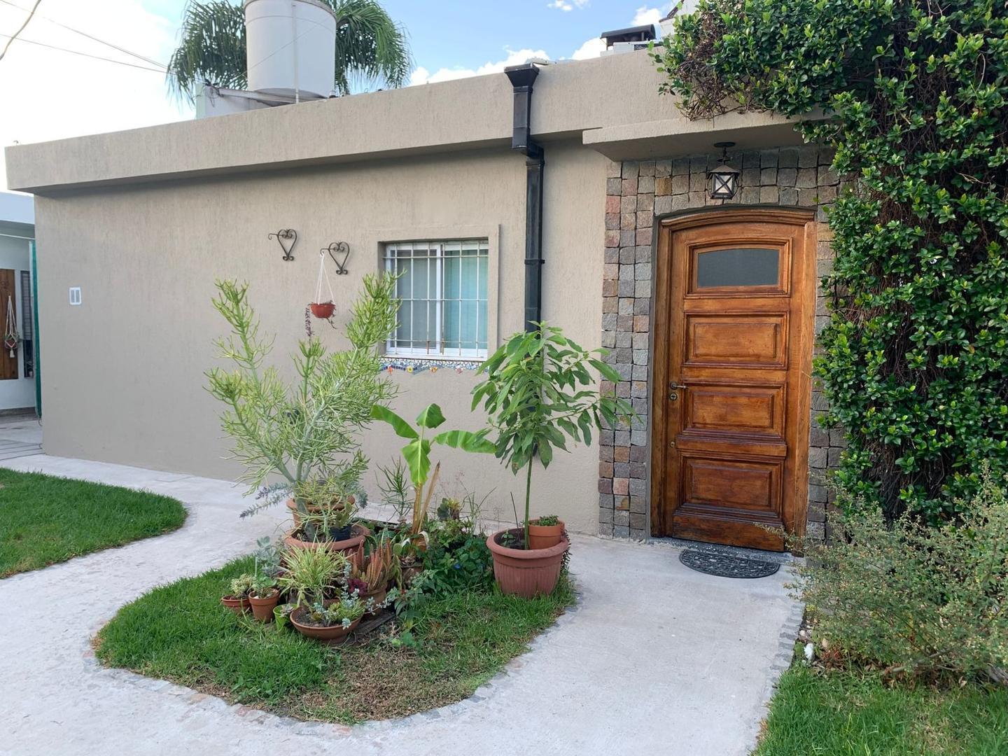 Foto de Casa tipo PH en complejo, muy bien ubicada, imagen 1