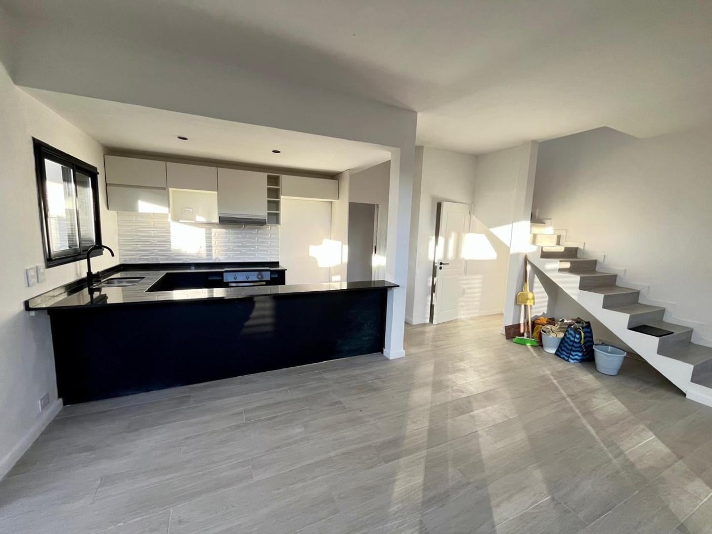 Foto de CASA MINIMALISTA RECLADA A NUEVO, imagen 4