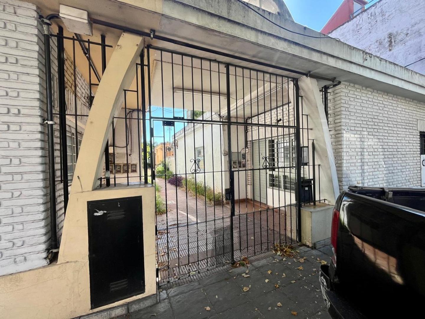 Foto de P.H de tres ambientes en Morón, imagen 2