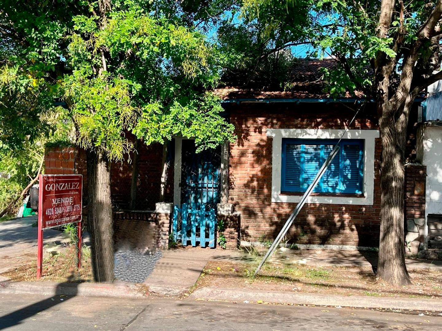 Foto de Chalet en esquina totalmente a reciclar, imagen 2