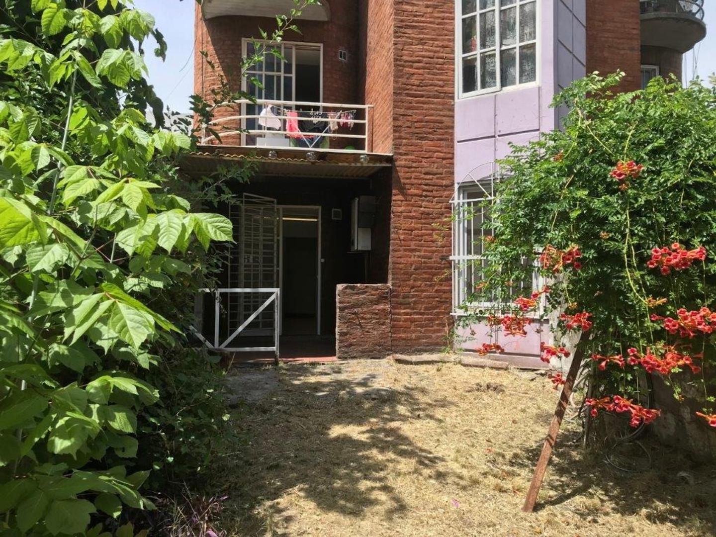 Foto de Depto con jardín centro de Moron, imagen 5