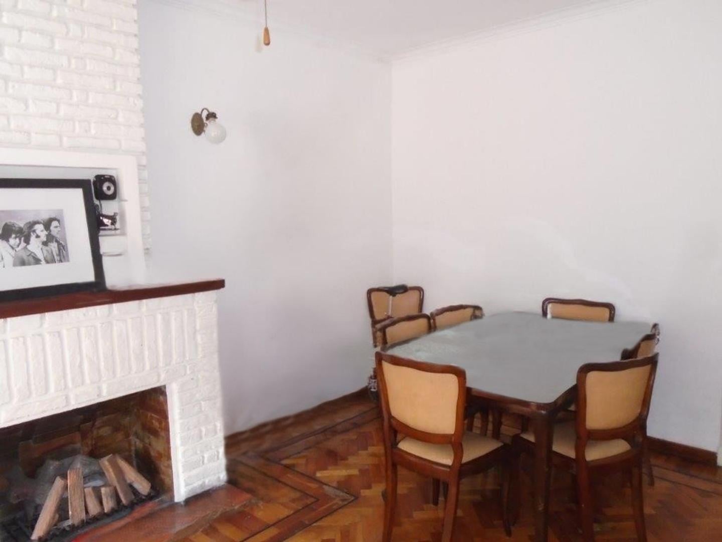 Foto de Chalet tradicional ubicado en Castelar Norte, imagen 1