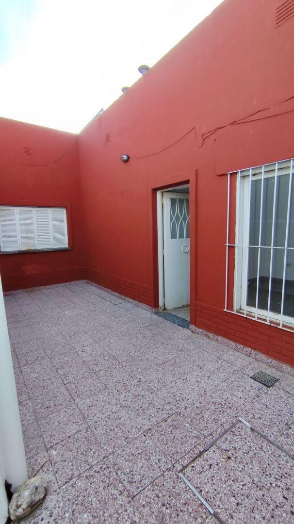 Casa 0 ambientes 3 dormitorios. | Pietranera al 3400