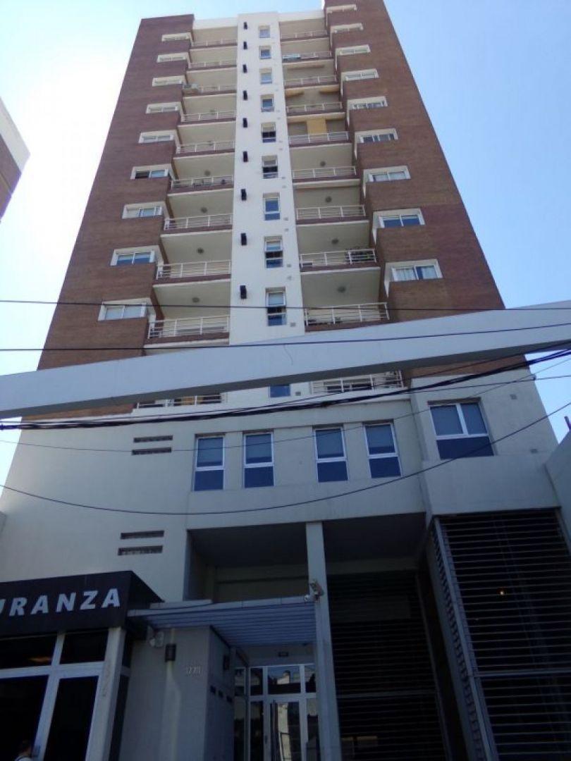 Departamento 2 ambientes. | San Jeronimo al 1700