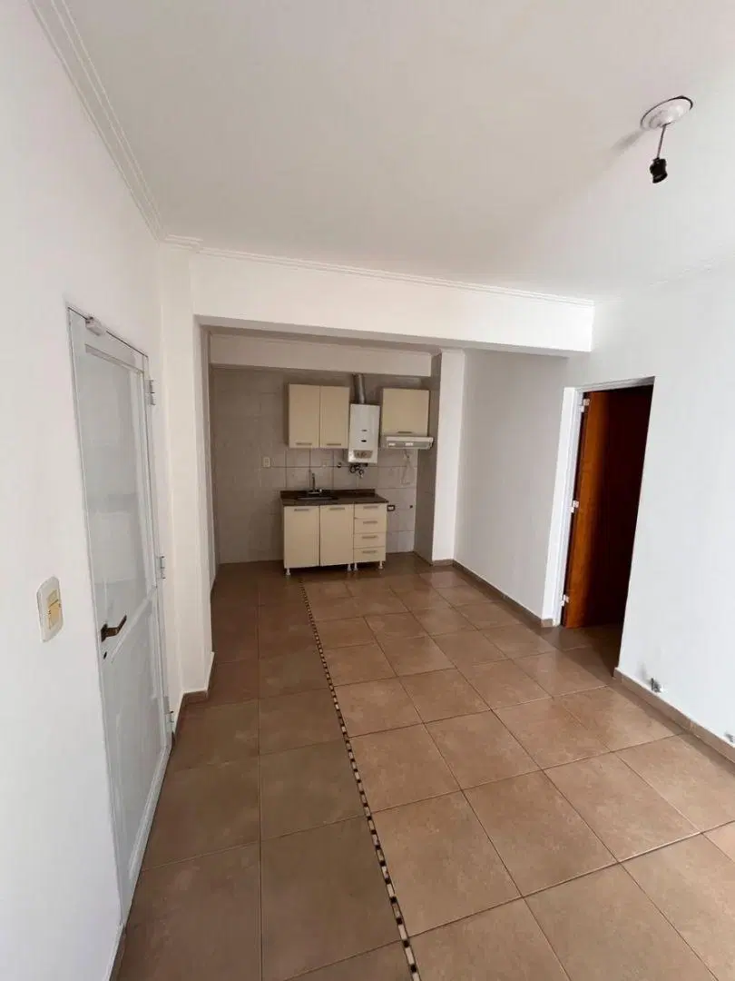 Departamento 2 ambientes. | San Jeronimo al 3700 3