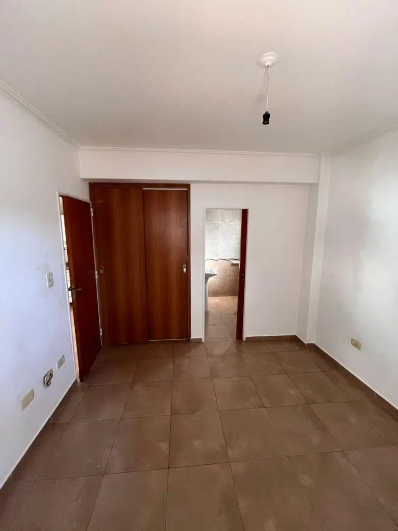 Departamento 2 ambientes. | San Jeronimo al 3700 5