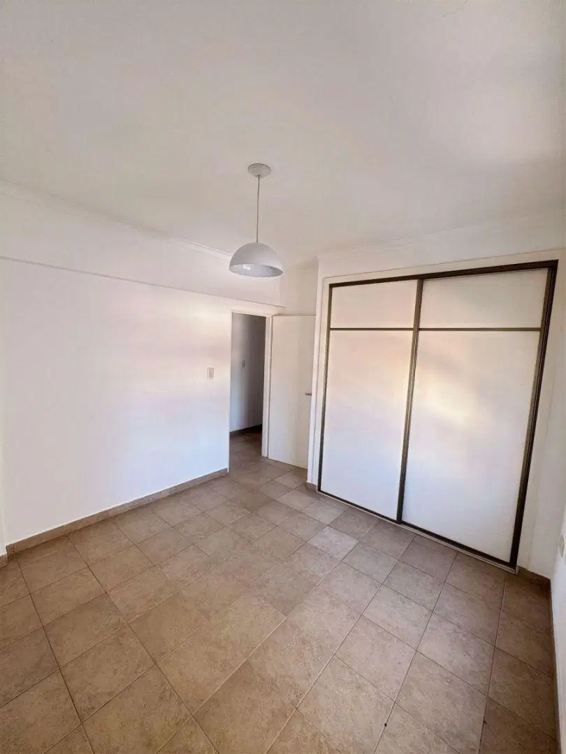 Departamento 2 ambientes. | suipacha al 3100 5