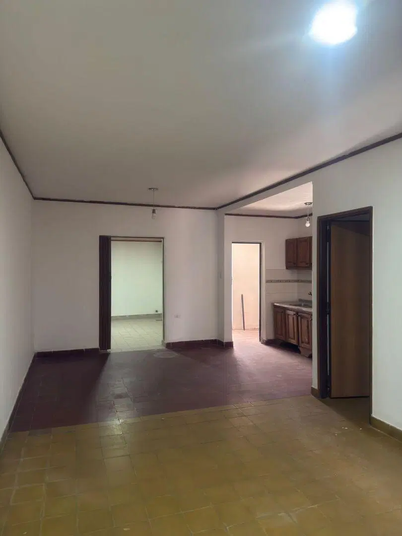 Casa 3 ambientes. | Pasaja Paraguay al 6900 3