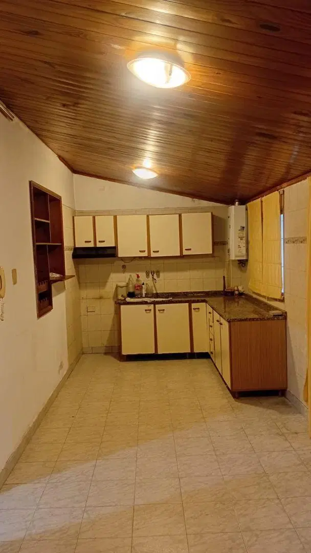 Venta de Casa JAVIER DE LA ROSA 1300 4