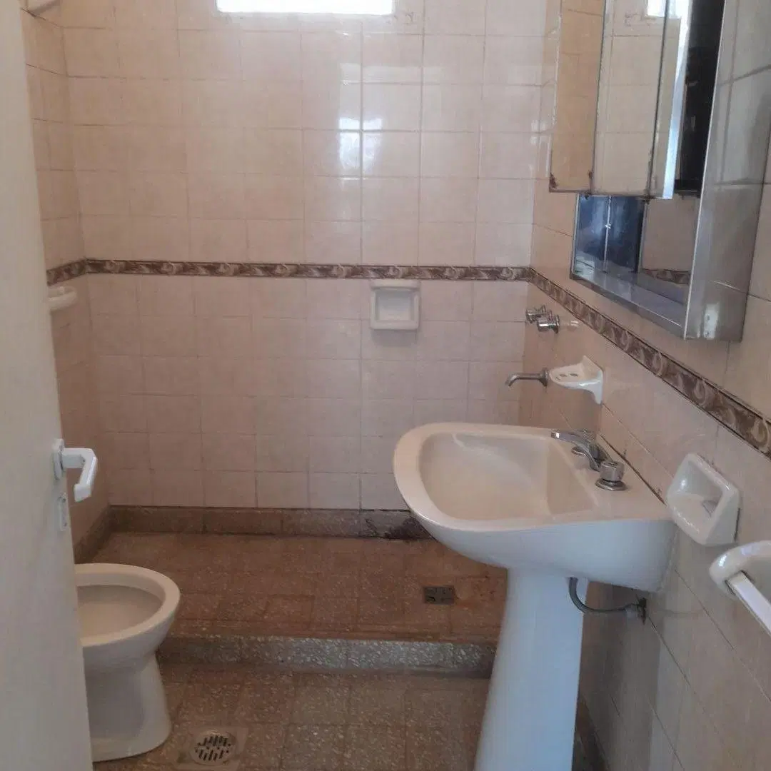Casa 0 ambientes 2 dormitorios. | Pasaje Felix Barreto al 6000 3