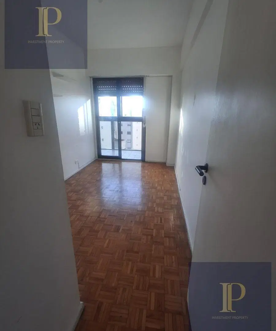 Departamento 3 ambientes con dos cocheras 2