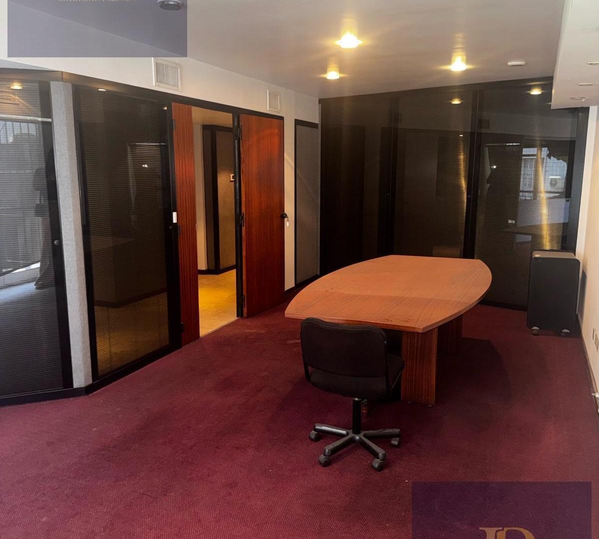 VENTA/ALQUILER Oficina Departamento APTO VIVIENDA APTO PROFESIONAL 5 Ambientes Con palier privado