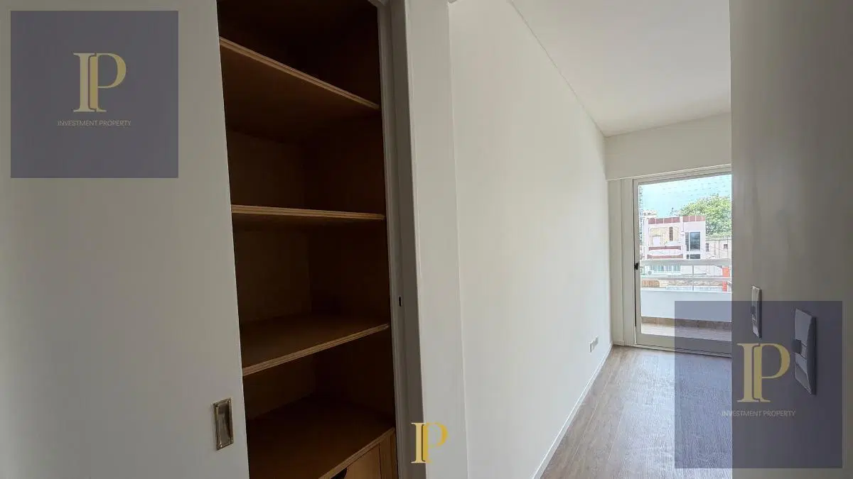 DEPARTAMENTO A ESTRENAR EN FLORES CON COCHERA Y SUM 2