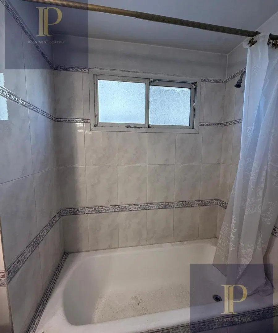 Venta departamento 3 a,mbientes en Avellaneda centro 5