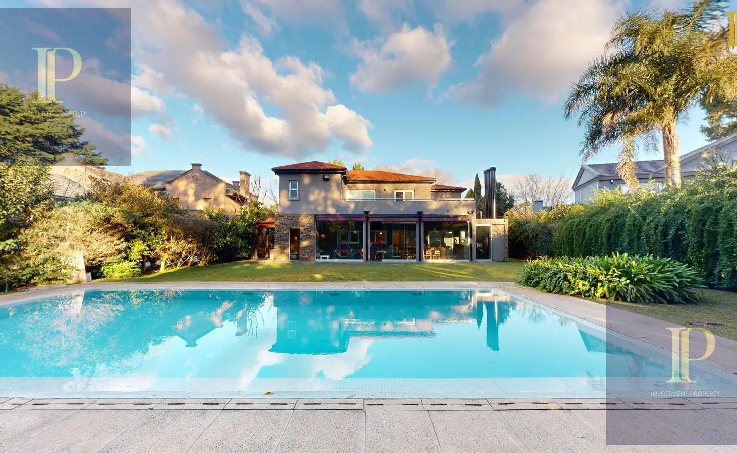 Venta casa 7 Ambientes con dependencia en Abril Club de Campo 2