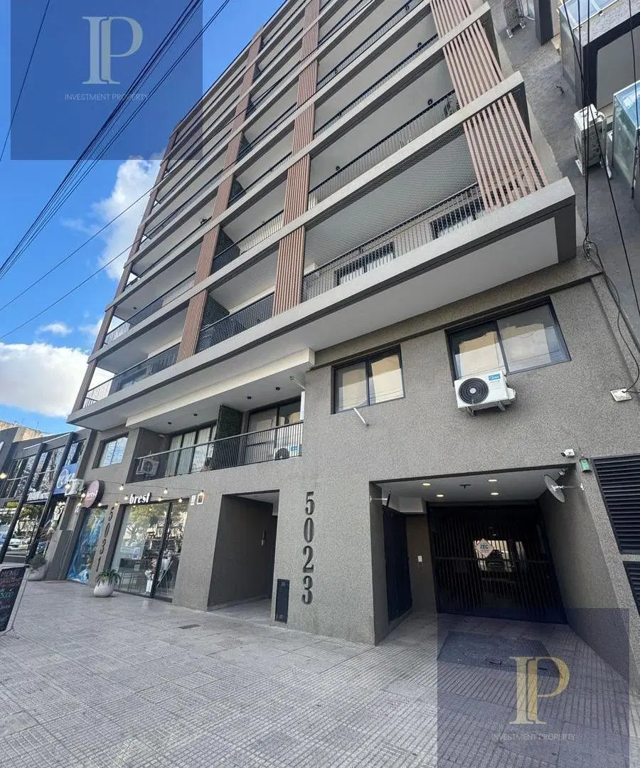 Venta Departamento 3 Ambientes con baño en suite y vestidor, terrazas con parrilla, SUM y solarium 2