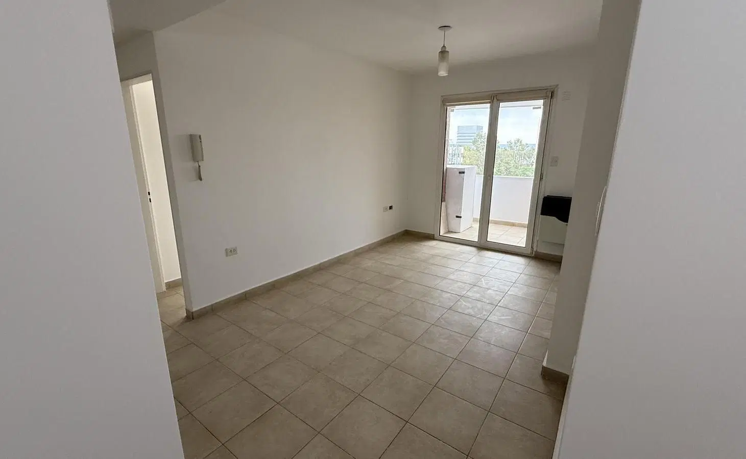 Alquiler Departamento 1 dormitorio con cochera en centro de Neuquén 3