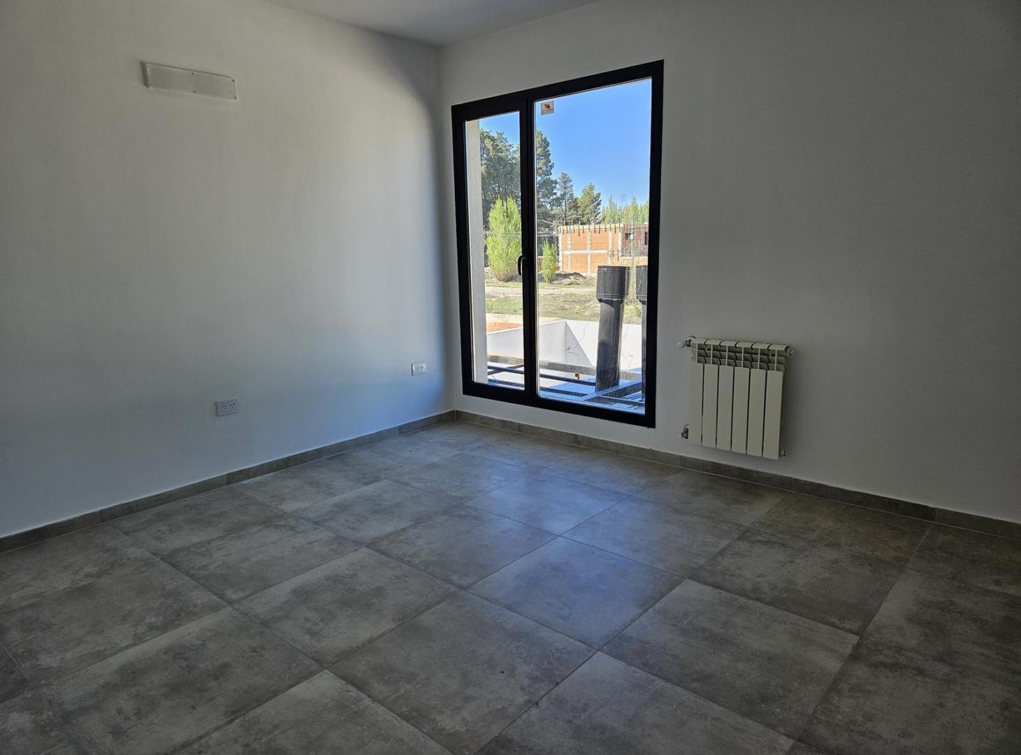 Foto de Venta de dúplex tres dormitorios Barrio Confluencia, imagen 4