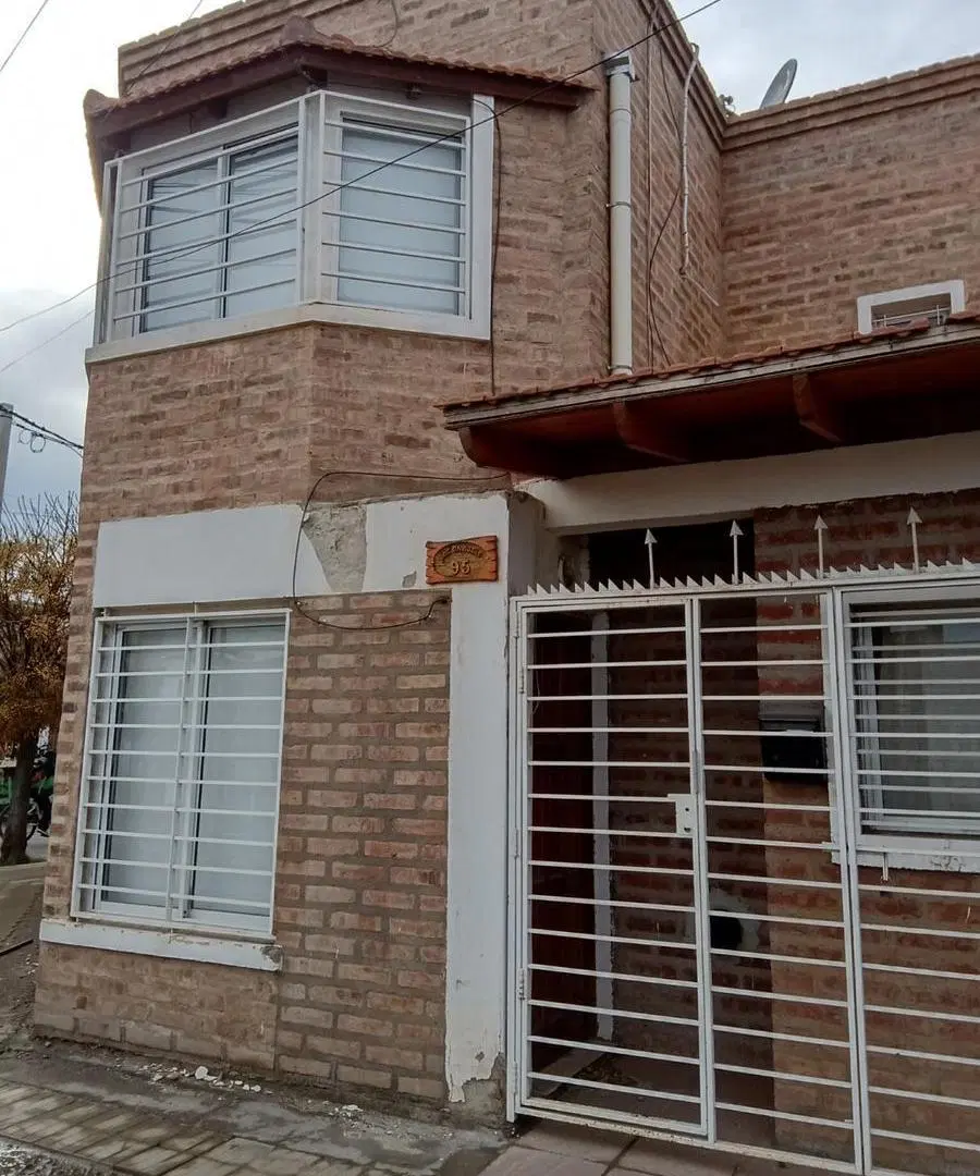 DUPLEX DE 3 DORMITORIOS EN ALQUILER EN NEUQUÉN CAPITAL 2
