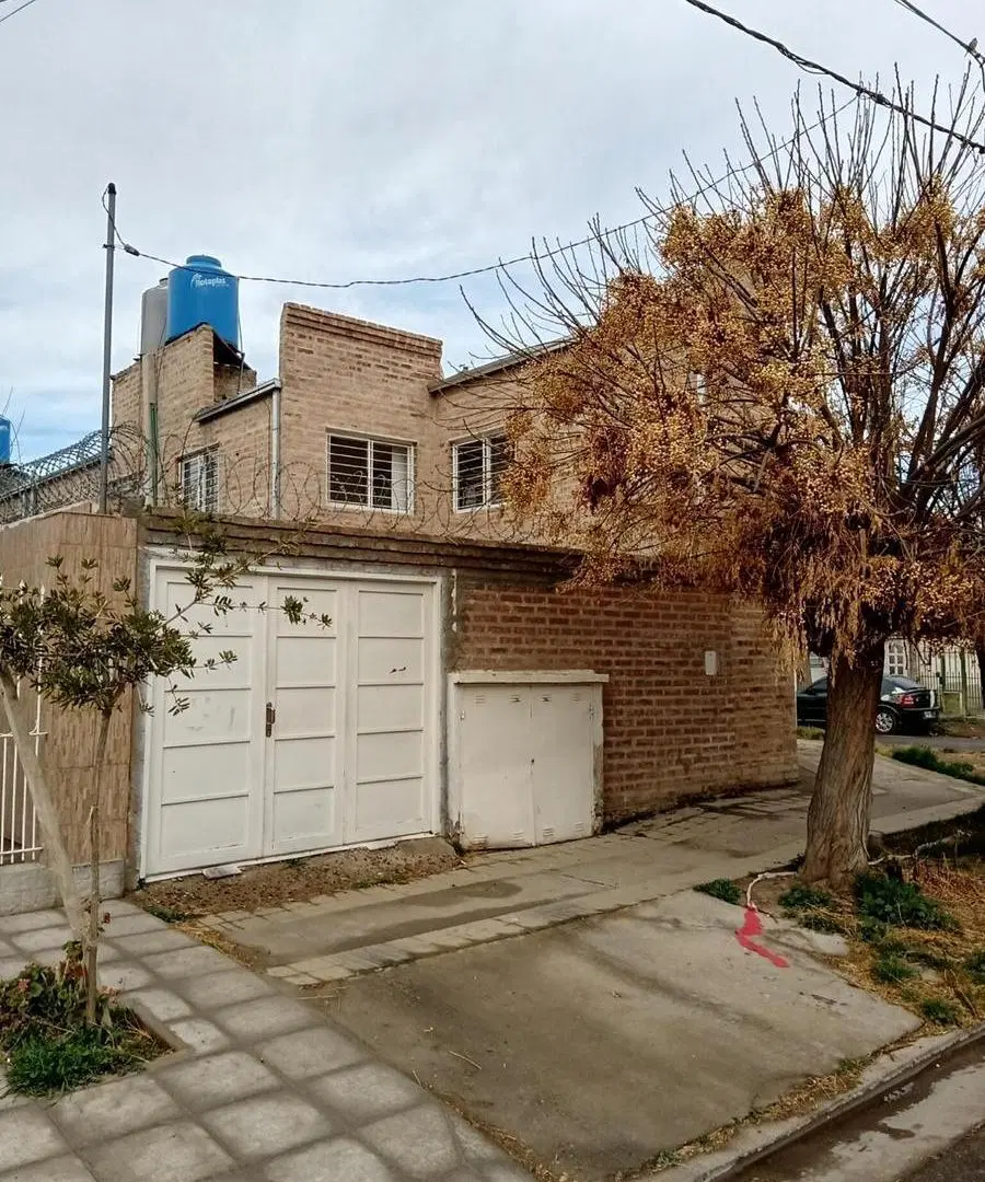 DUPLEX DE 3 DORMITORIOS EN ALQUILER EN NEUQUÉN CAPITAL 4