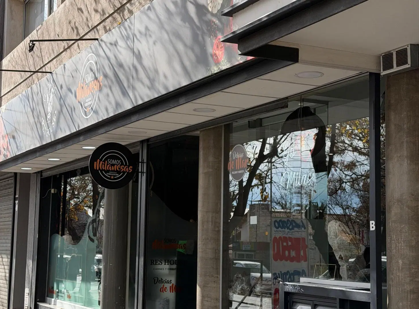 LOCALES EN VENTA EN GUAYMALLEN 4