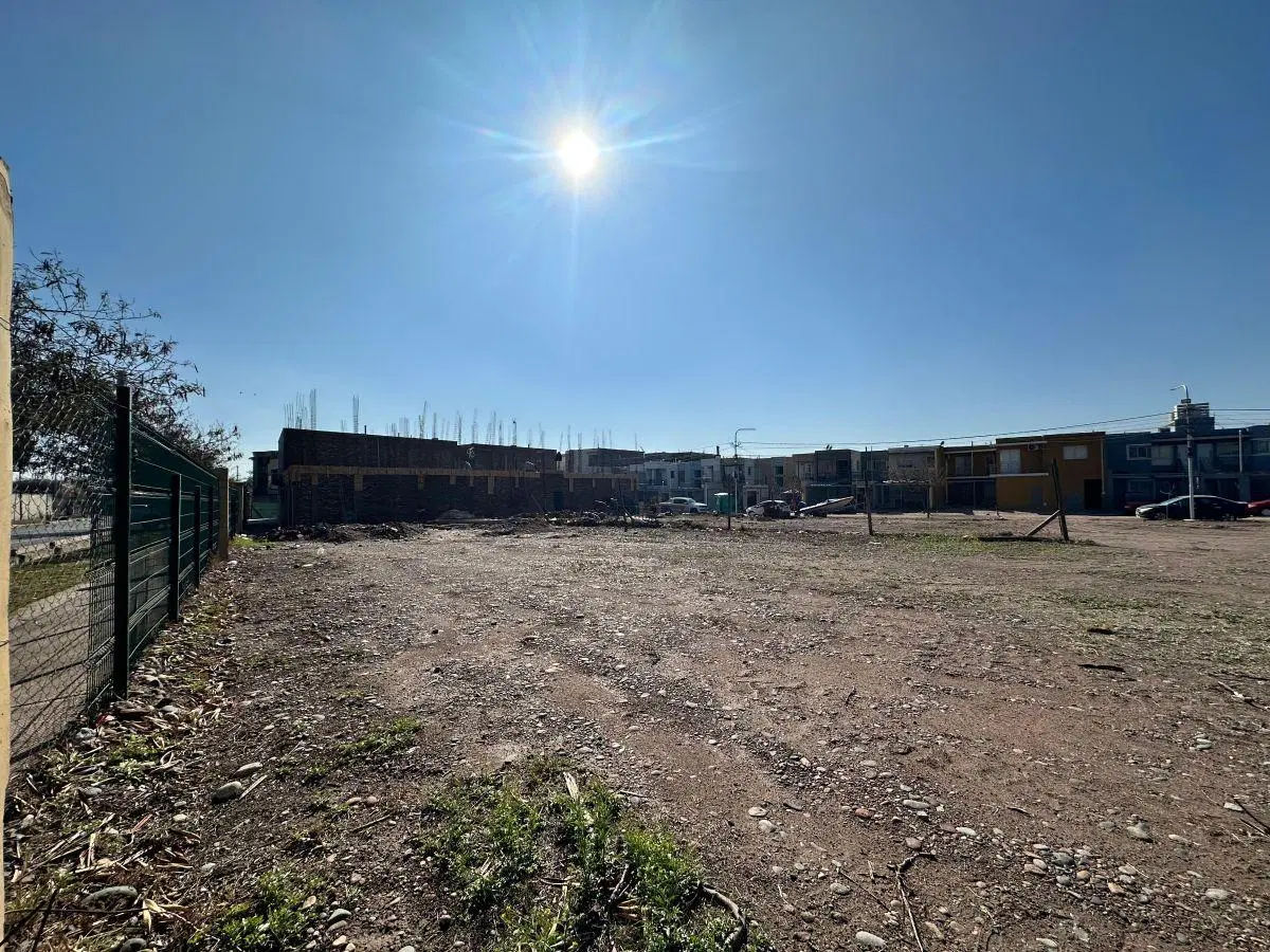 LOTE EN VENTA EN BARRIO RINCON VENETO 3