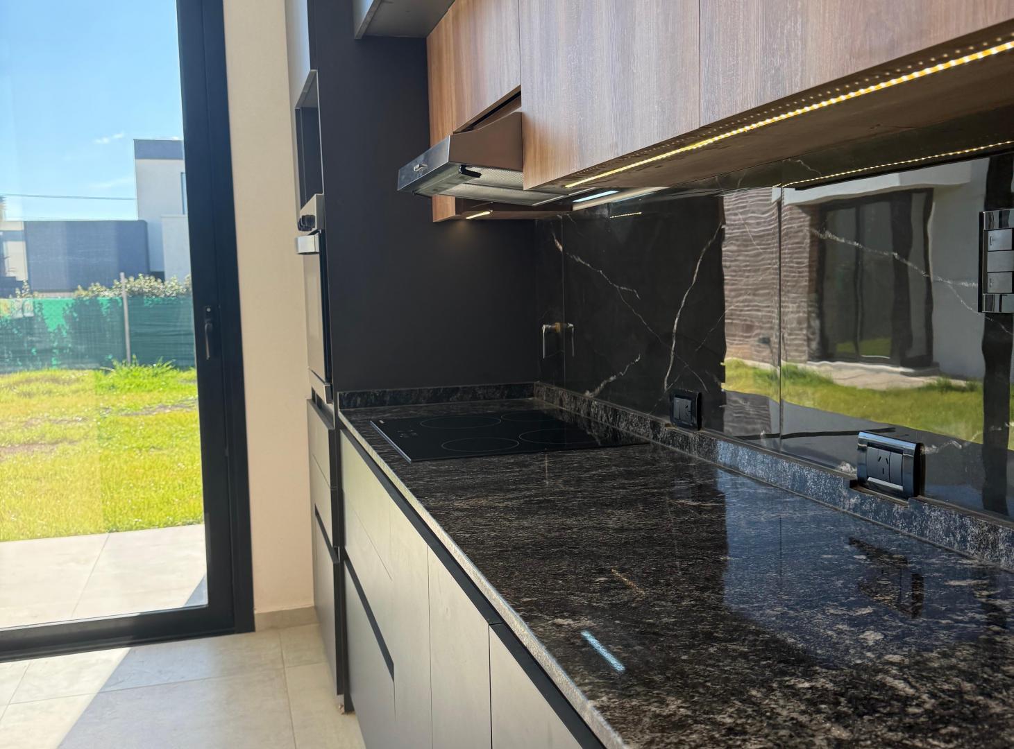 Foto de CASA DE CATEGORIA EN VENTA A ESTRENAR, imagen 5
