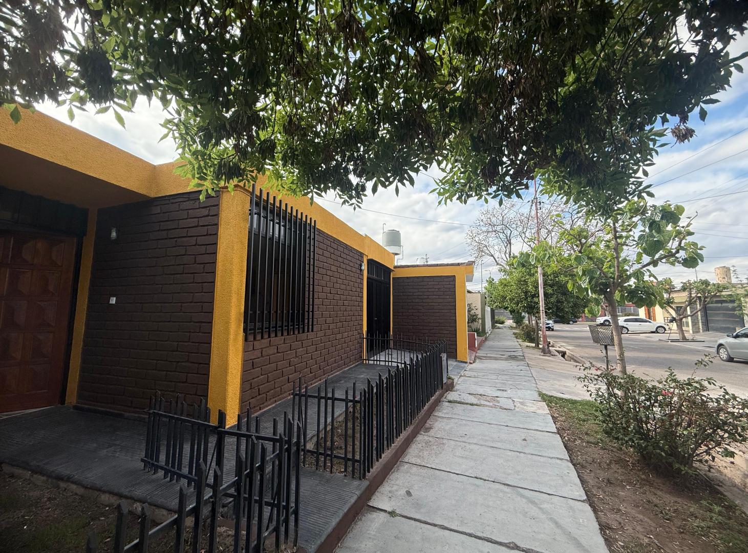Foto de CASA EN ALQUILER LUZURIAGA MAIPU, imagen 2