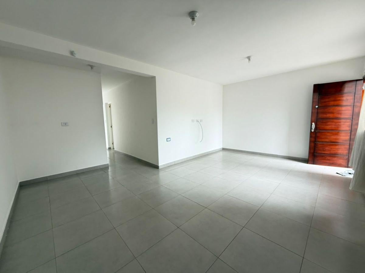 Foto de DEPARTAMENTO TIPO CASA EN ALQUILER EN GUAYMALLEN, imagen 3